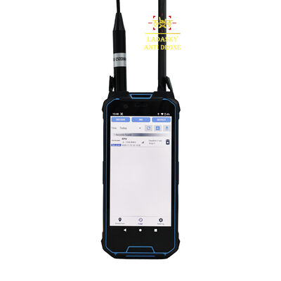 주문 최대 3km 범위의 소형 휴대용 드론 감지 솔루션, 포괄적인 100-6000MHz 분석, UAV 식별 및 실시간 추적, 공공 안전 부대에 적합 온라인 제조